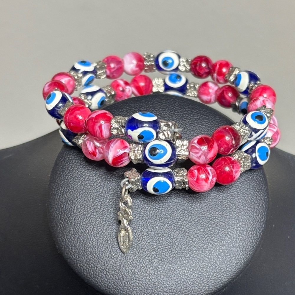 Elegant Evil Eye Beaded Wrap Wire Bracelet - Red and Blue